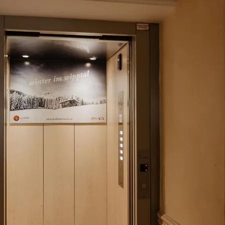 Parkhotel Matrei Hotel 4*