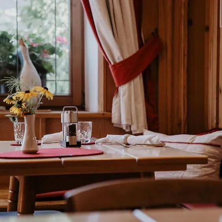 Hotel Parkhotel Matrei 4*