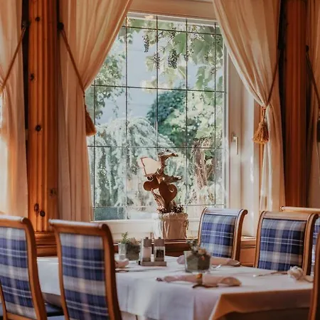 Parkhotel Matrei Szálloda