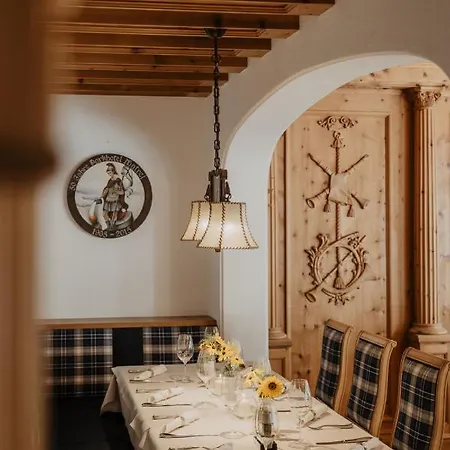 Parkhotel Matrei Szálloda