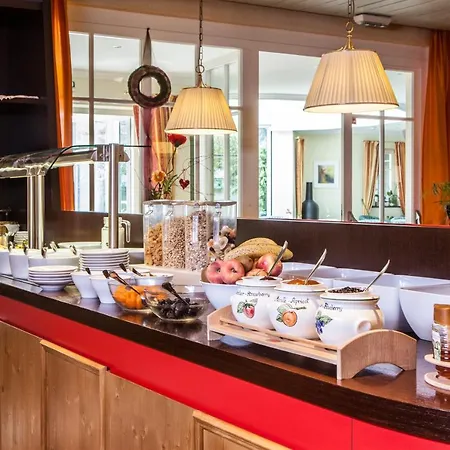 Parkhotel Matrei 4* 매트레이암브레너