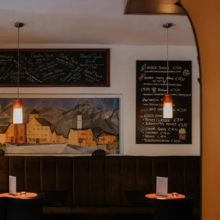 Parkhotel Matrei فندق ماتري ام برينر