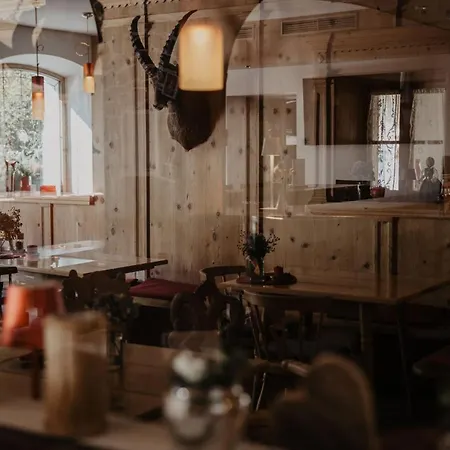 Parkhotel Matrei ماتري ام برينر