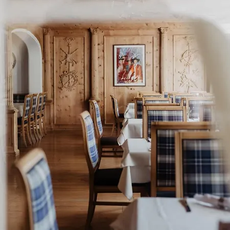 فندق Parkhotel Matrei 4*