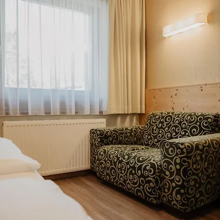 Parkhotel Matrei 4* ماتري ام برينر